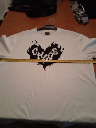 Camiseta Bershka Corazón Negro Talla M