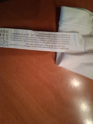 Camiseta Bershka Corazón Negro Talla M