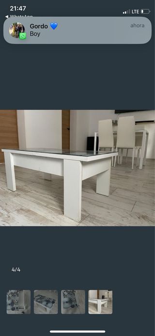 Mesa de centro con diseño de engranajes