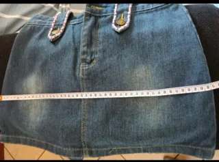 Gonna shorts in denim con perline