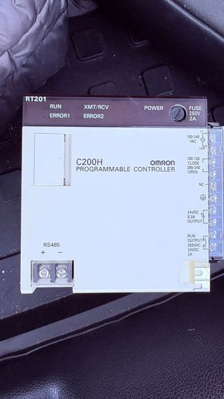 Controlador Programable OMRON C200H RT201