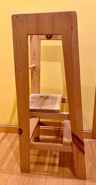 Torre di apprendimento Montessori in legno