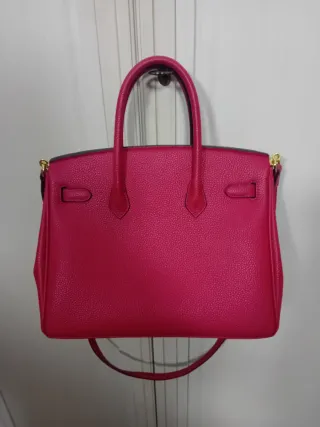 Borsa rossa con tracolla