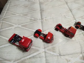 Set 4 Camion Rossi