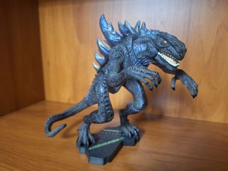 Godzilla 1998 Trendmasters con base