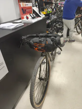 Bicicleta Gravel Eléctrica Kross Esker Hibrid 2.0