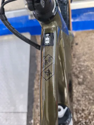 Bicicleta Gravel Eléctrica Kross Esker Hibrid 2.0