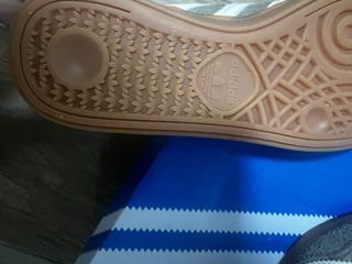 Zapatillas Adidas Spezial Marrones y Blancas