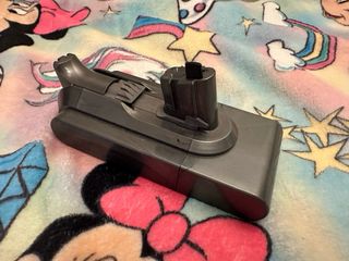 Batteria Dyson V11 pulsante rosso