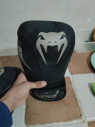 Guantes de Boxeo Venum 14 oz