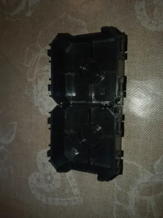 Falso polo/Passacavo 2 moduli Living International