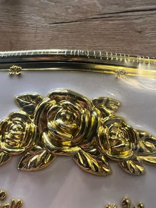 Elegante caja pañuelos vintage oro y blanco