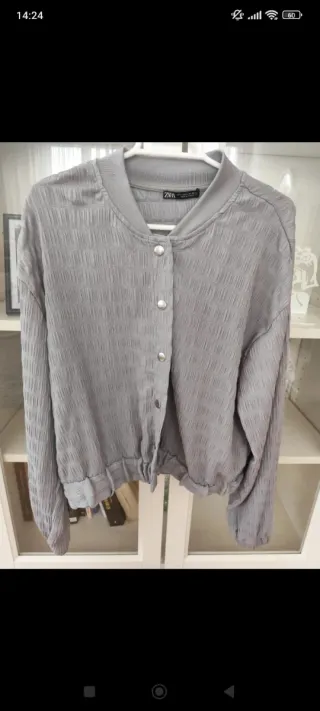 Chaqueta Zara gris talla S