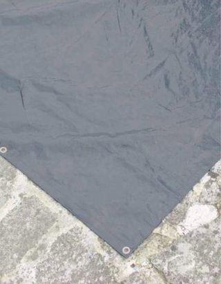 Telo protettivo, salsicciotti e pesi