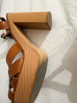 Sandalias Zara tacón ancho efecto madera - 38