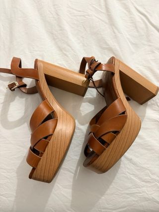 Sandalias Zara tacón ancho efecto madera - 38