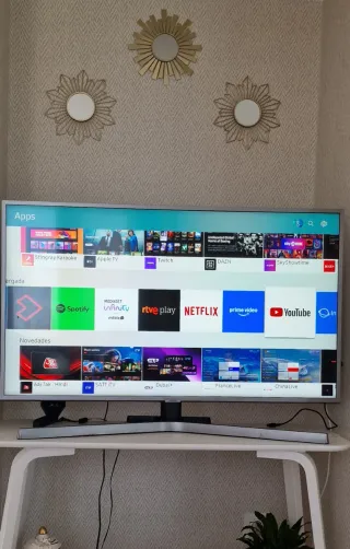 Samsung Smart TV 4K Negra