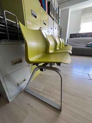 Bancos, sillas para salas de esperas .