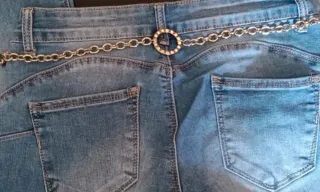 Cintura metallica con anelli cromati