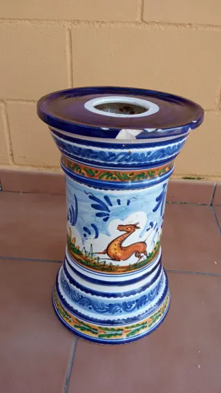 Pie/Columna Cerámica Maceta Azul Multicolor.