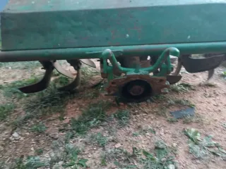 Motor Lombardini 18 CV y rotobato Agria