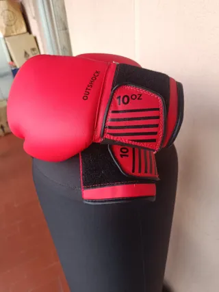 Guantes Boxeo 10oz y saco de boxeo negro Infantil.