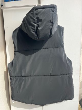 Chaleco acolchado negro hombre Zara