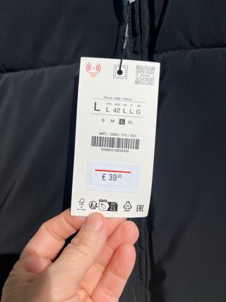 Chaleco acolchado negro hombre Zara