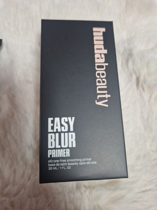 Huda Beauty Easy Blur Primer