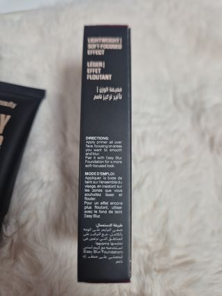 Huda Beauty Easy Blur Primer