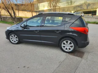 Peugeot 207 2009