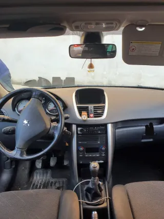 Peugeot 207 2009
