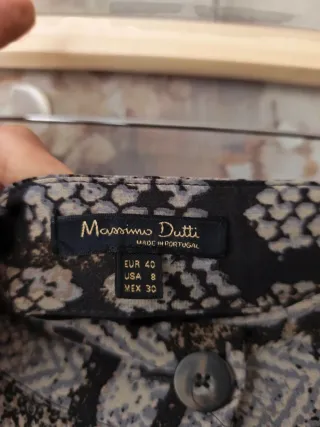 Falda Massimo Dutti estampado serpiente