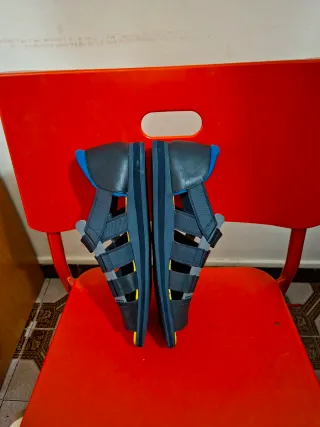 Sandalias Camper Negras y Amarillas