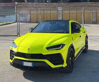 ALQUILER LAMBORGHINI URUS 650 CV