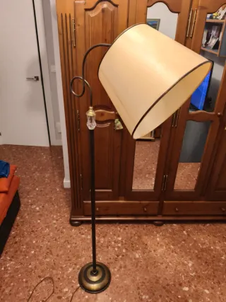 Lámpara de pie VINTAGE cristal y metal