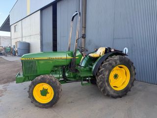 Tractor John Deere 5500N