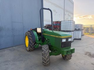 Tractor John Deere 5500N