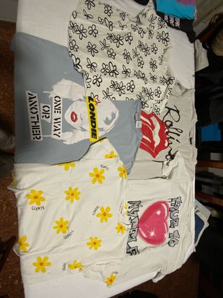 Lote 5. Camisetas Niña Talla M