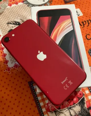 Apple iPhone SE (2020) Rosso