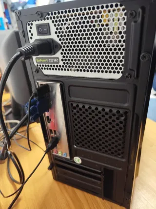 Ordenador sobremesa Negro Completo