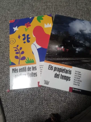 2 libros en valenciano