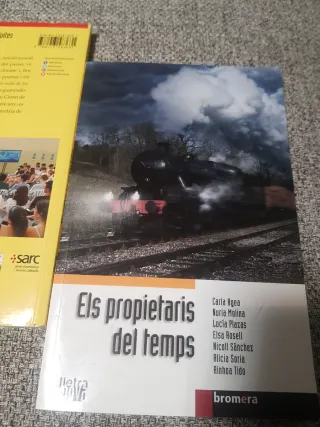 2 libros en valenciano