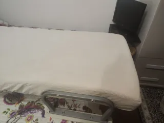 Sofá cama individual beige nuevo