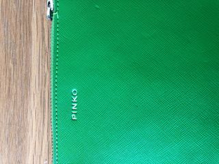 Bolso de mano Pinko verde con dibujo