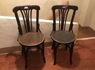 Par de Sillas Antiguas de Madera