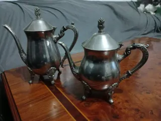 Set di teiere e fruttaio in argento