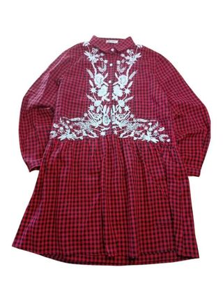 Vestido midi cuadros rojo y negro gran bordado