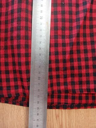 Vestido midi cuadros rojo y negro gran bordado