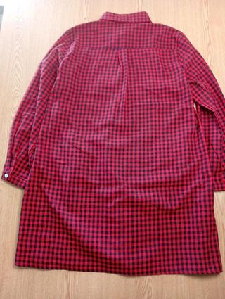 Vestido midi cuadros rojo y negro gran bordado